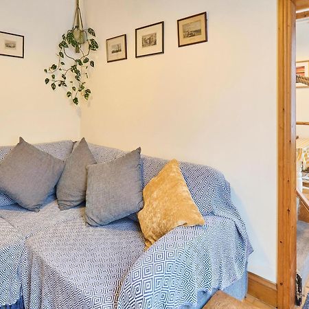Host & Stay - Ethelbert Cottage Бродстеърс Екстериор снимка
